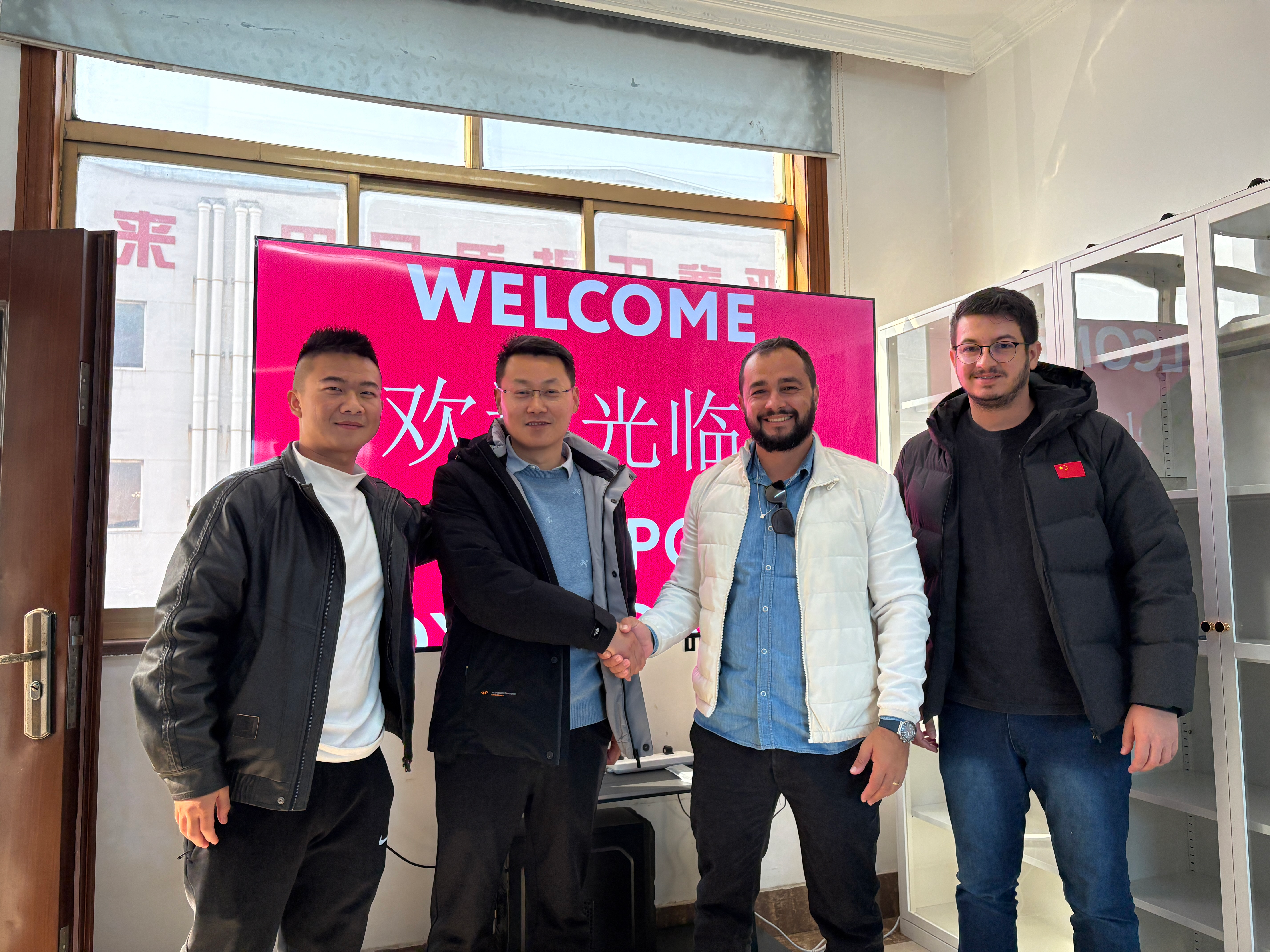 Brazilian Client Visits Wuxi Hengxin Zhicheng Factory for Inspection and Procurement